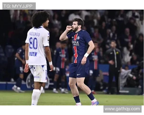 巴黎圣日耳曼官宣签下意大利国脚，引援势如破竹助球队迎接新赛季挑战