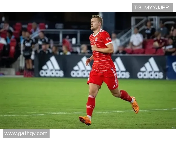 德里赫特接受采访，谈述个人成长和职业生涯规划